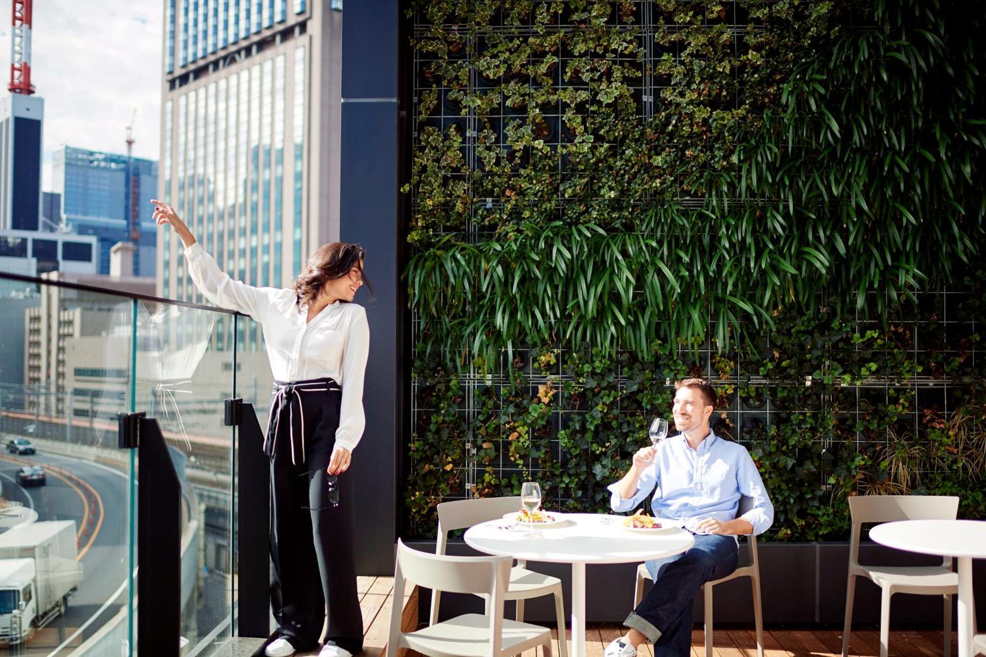 The Gate Hotel Tokyo By Hulic Exteriér fotografie Green wall