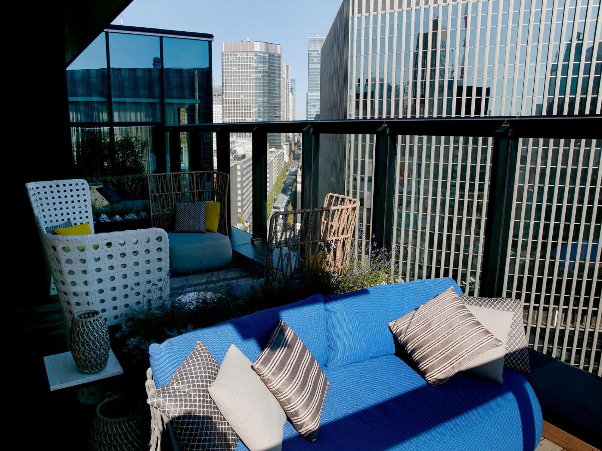 The Gate Hotel Tokyo By Hulic Exteriér fotografie A balcony in a condominium in Japan
